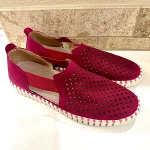 Ilse Jacobsen Women's Pink Slip-On Shoes size 40 US 9.5